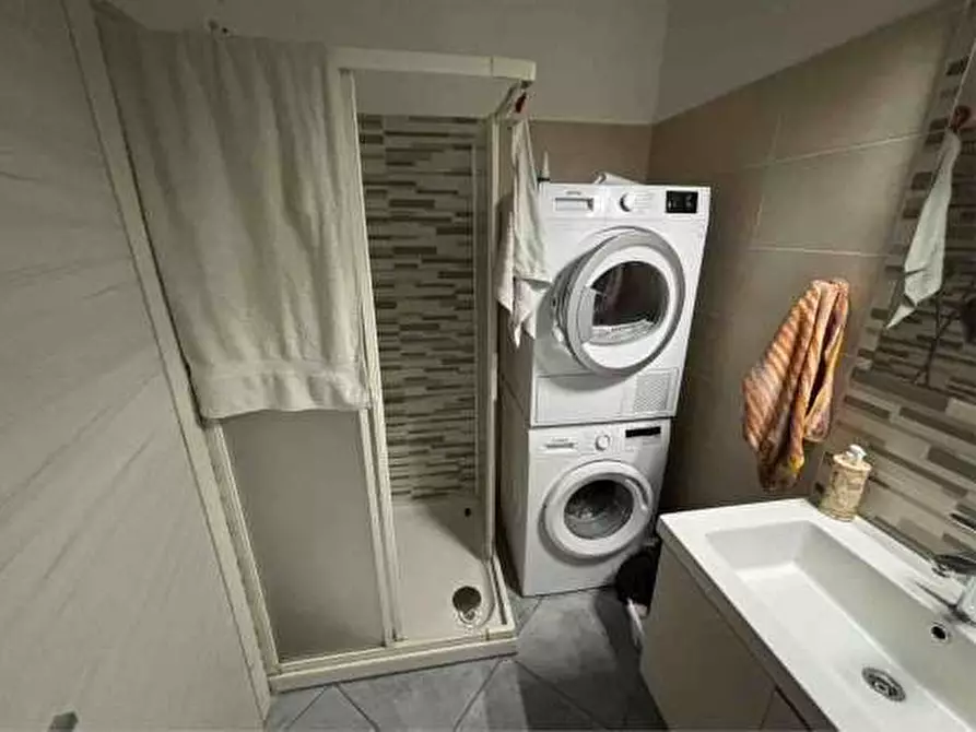 Immagine 11 di Appartamento in vendita  in Via S. Carlo 9 a Garbagnate Milanese