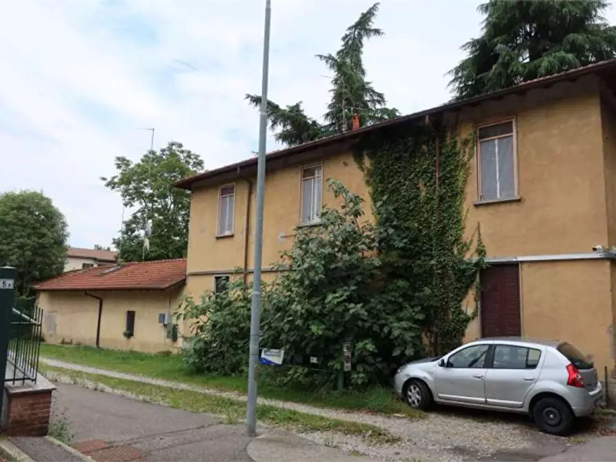 Immagine 2 di Appartamento in vendita  in Via Regina Margherita  1 a Biassono