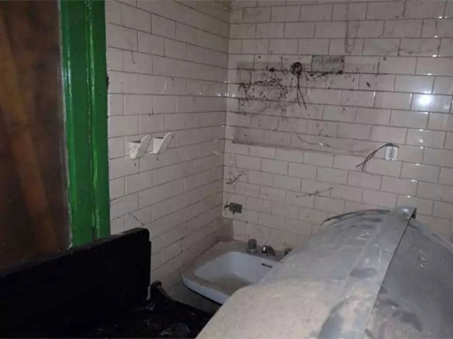 Immagine 17 di Appartamento in vendita  in Via Regina Margherita  1 a Biassono