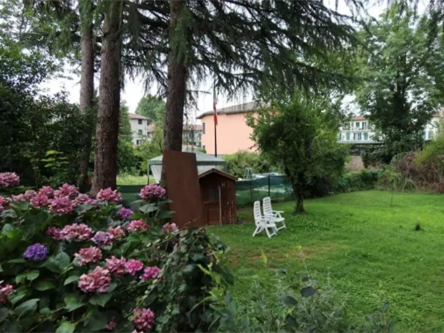 Immagine 18 di Appartamento in vendita  in Via Regina Margherita  1 a Biassono