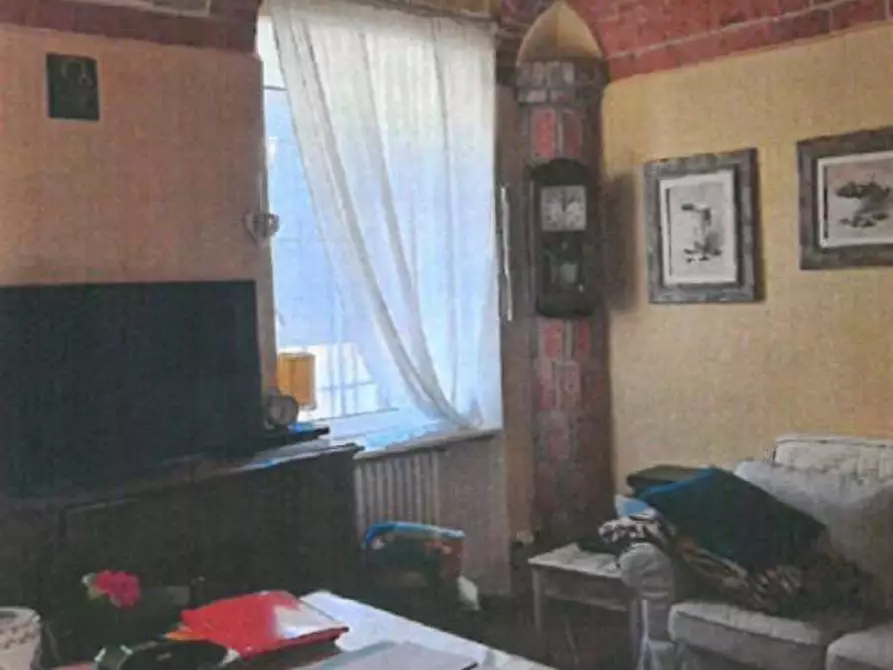 Immagine 13 di Garage in vendita  in Via verdi  13 a Cuvio