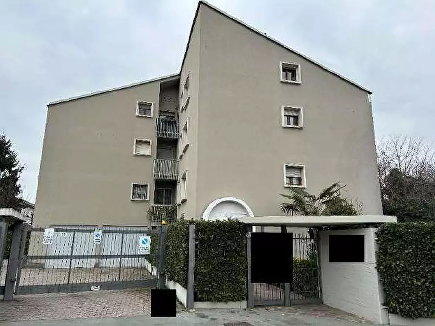 Immagine 1 di Appartamento in vendita  in Via Bainsizza 32/A a Legnano
