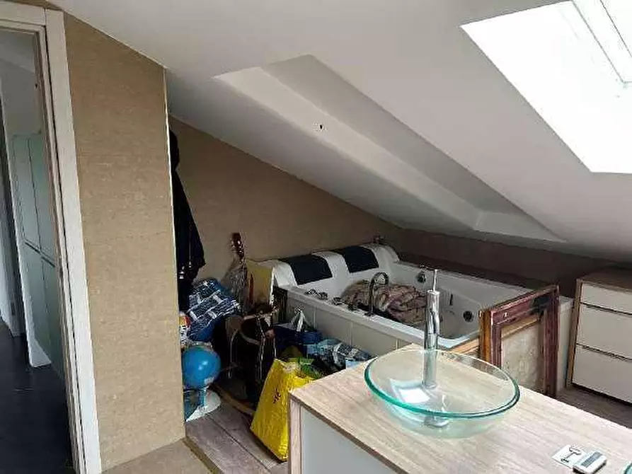 Immagine 7 di Appartamento in vendita  in Via Bainsizza 32/A a Legnano