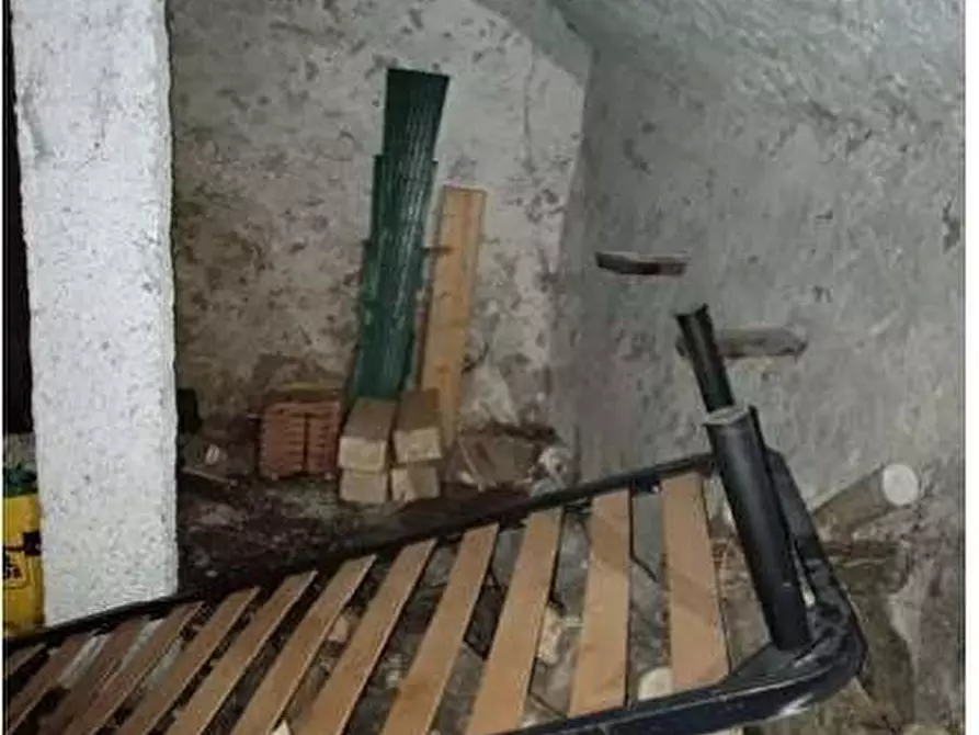 Immagine 13 di Appartamento in vendita  in Via Dalmazio Birago 6 a Cuveglio