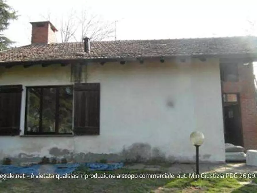 Immagine 2 di Villa in vendita  in agricola torbera a Angera