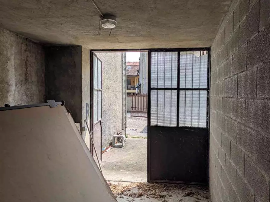 Immagine 13 di Appartamento in vendita  in Via Dante Alighieri  117 a Rovello Porro