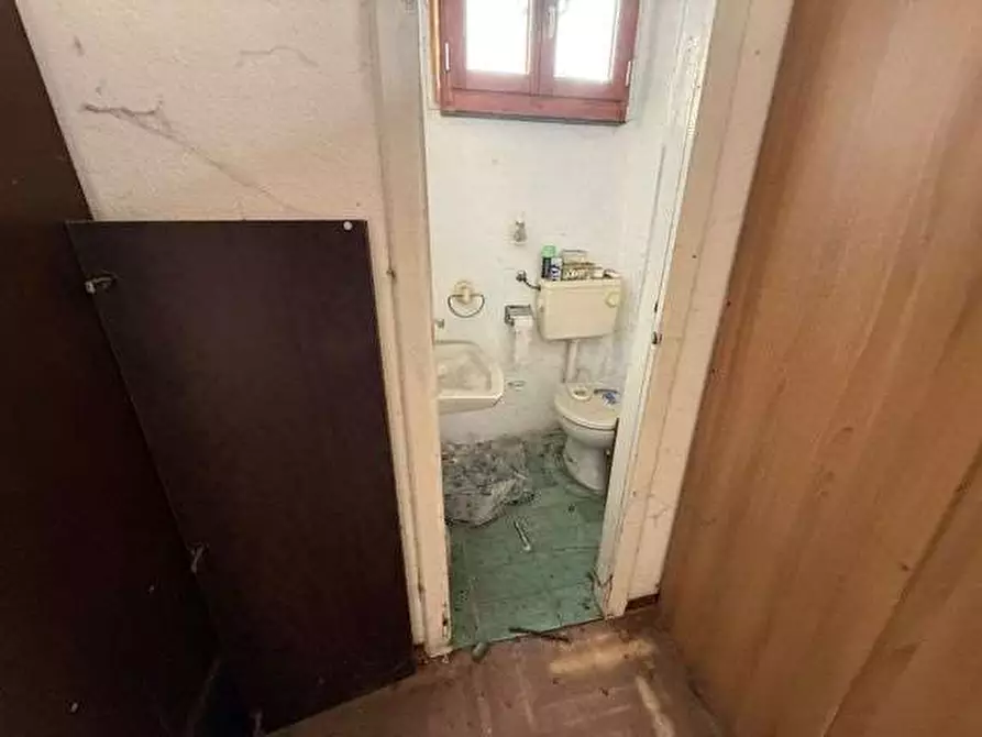 Immagine 8 di Appartamento in vendita  in Via libertà  10 a Casale Litta