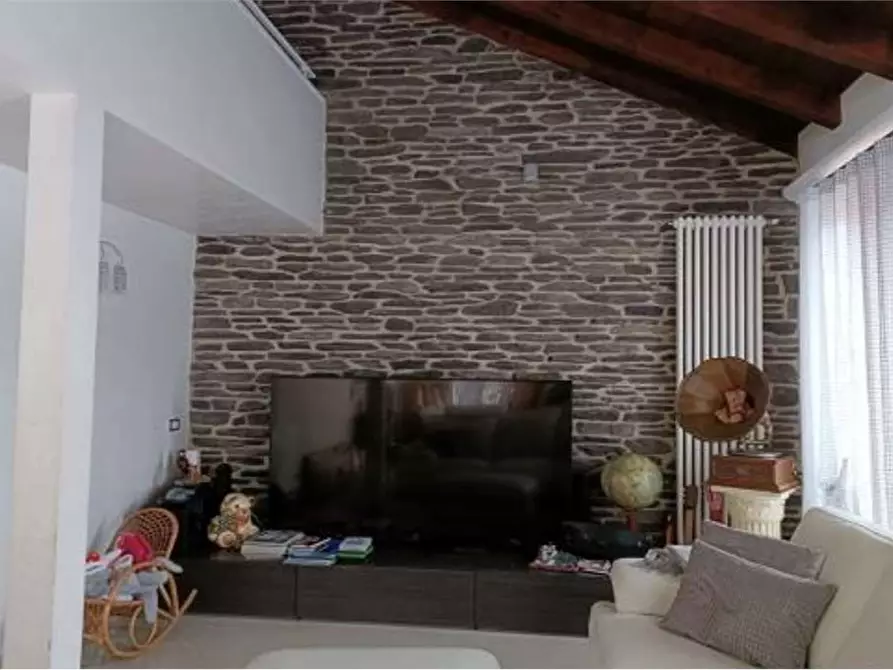 Immagine 5 di Appartamento in vendita  in Via Gaggi 2 a Cermenate