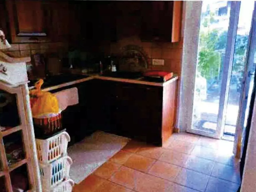 Immagine 4 di Appartamento in vendita  in Via goldoni  41 a Varese