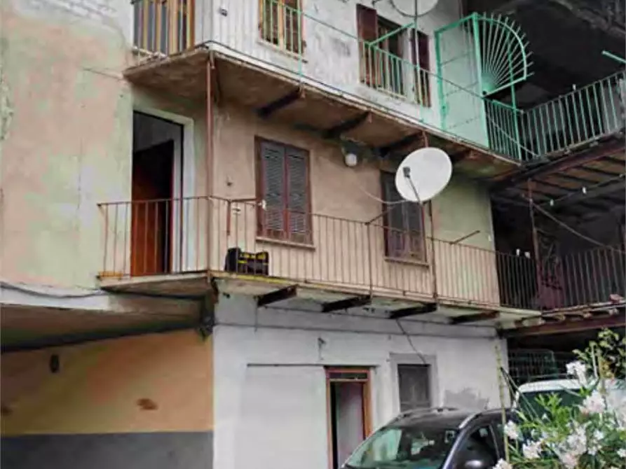 Immagine 1 di Appartamento in vendita  in Via antonio gramsci  25 a Malnate