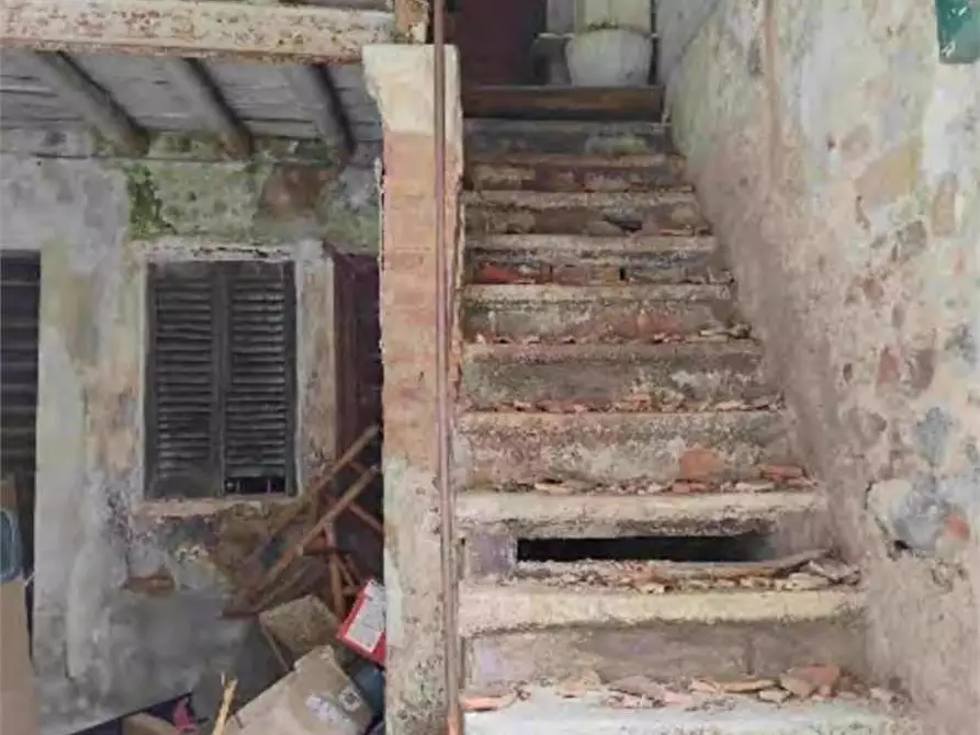 Immagine 6 di Appartamento in vendita  in Via antonio gramsci  25 a Malnate