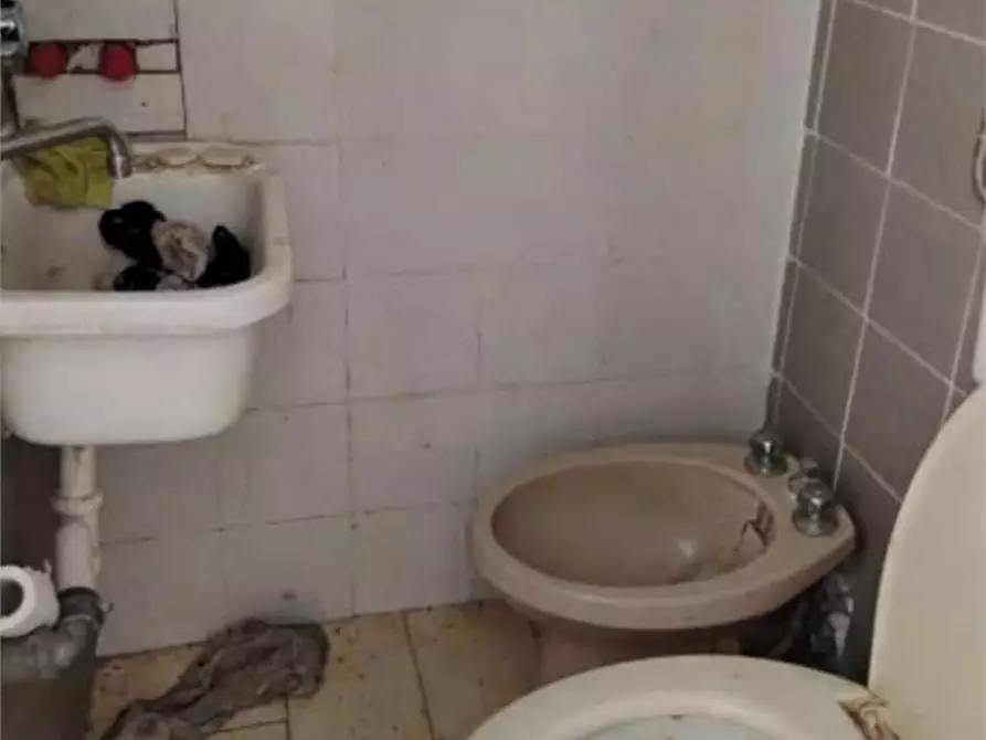 Immagine 8 di Appartamento in vendita  in Via antonio gramsci  25 a Malnate