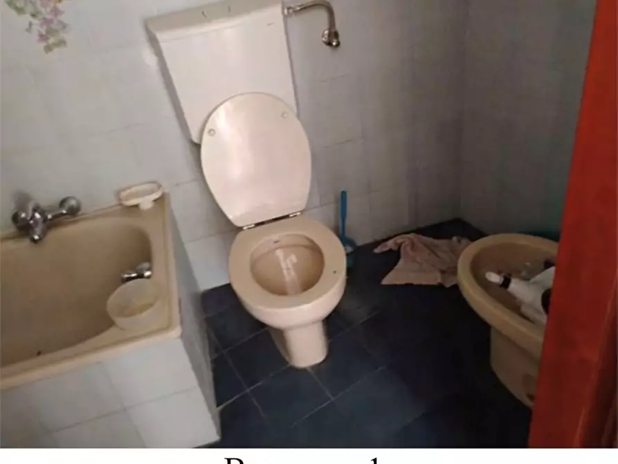 Immagine 14 di Appartamento in vendita  in Via antonio gramsci  25 a Malnate