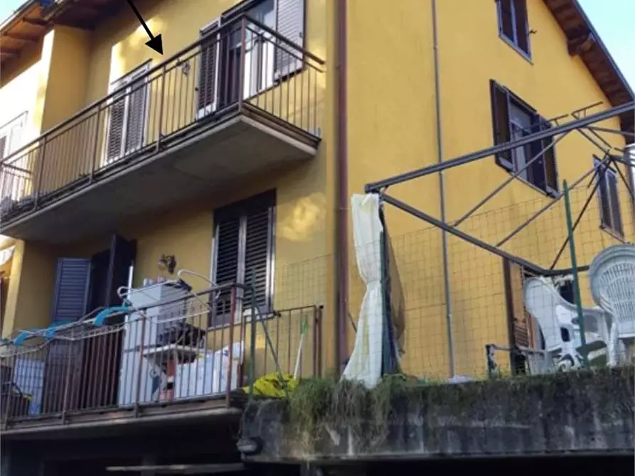 Immagine 4 di Appartamento in vendita  in Via repubblica  18/b a Cuasso Al Monte