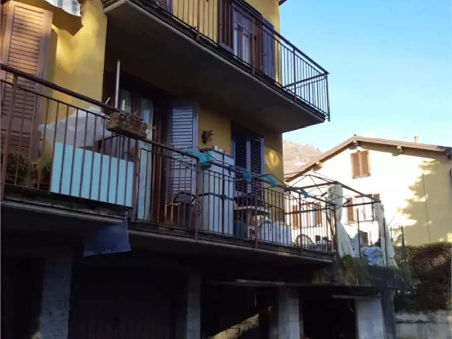 Immagine 6 di Appartamento in vendita  in Via repubblica  18/b a Cuasso Al Monte