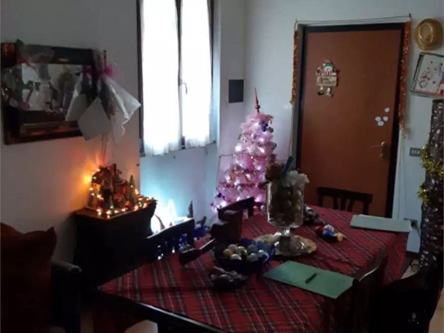 Immagine 9 di Appartamento in vendita  in Via repubblica  18/b a Cuasso Al Monte