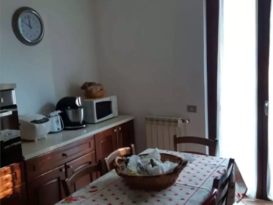 Immagine 12 di Appartamento in vendita  in Via repubblica  18/b a Cuasso Al Monte