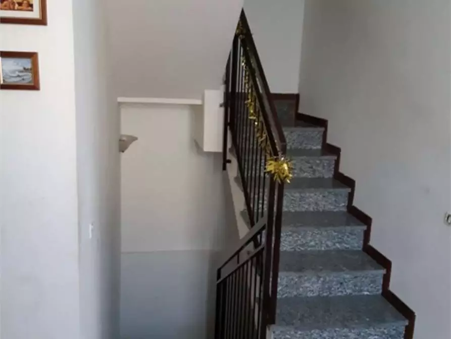 Immagine 15 di Appartamento in vendita  in Via repubblica  18/b a Cuasso Al Monte