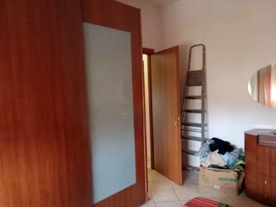 Immagine 9 di Appartamento in vendita  in Via giovanni  Xxiii a Lonate Pozzolo