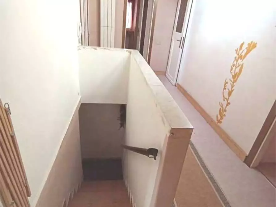 Immagine 4 di Appartamento in vendita  in Via Piazza Giuseppe Grandi 4F a Valganna