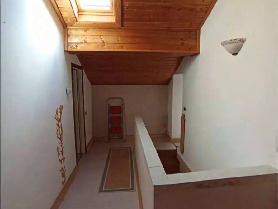 Immagine 5 di Appartamento in vendita  in Via Piazza Giuseppe Grandi 4F a Valganna