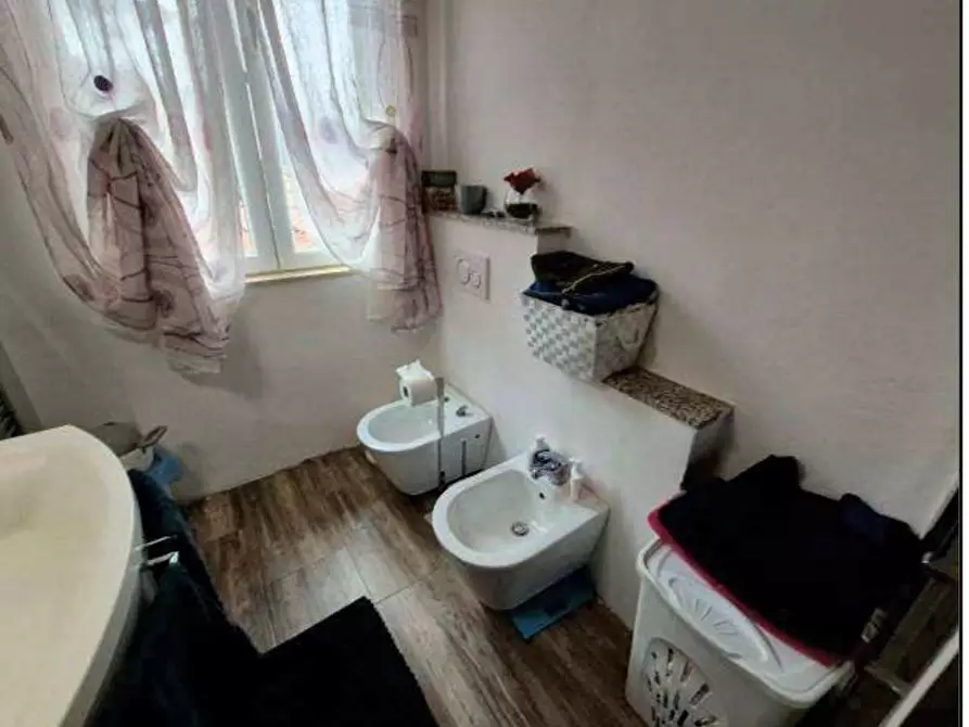 Immagine 15 di Appartamento in vendita  in Via marconi  25 a Castelveccana