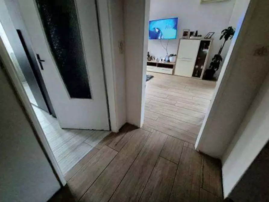 Immagine 18 di Appartamento in vendita  in Via marconi  25 a Castelveccana