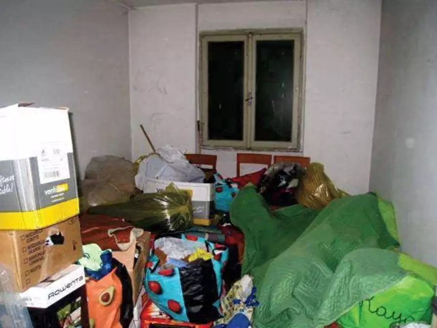 Immagine 35 di Appartamento in vendita  in Via marconi  25 a Castelveccana