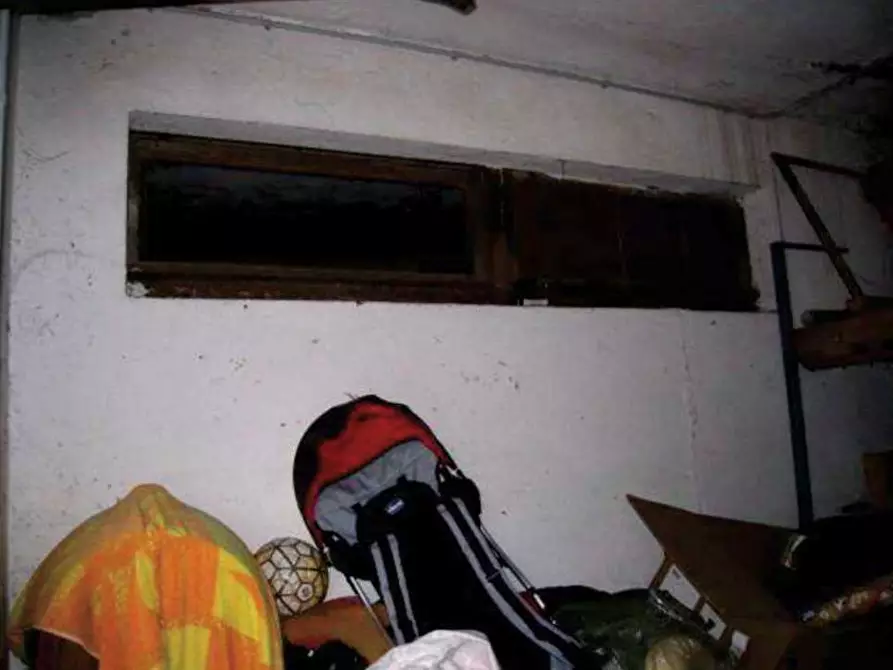 Immagine 39 di Appartamento in vendita  in Via marconi  25 a Castelveccana