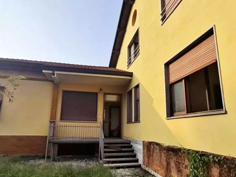 Immagine 2 di Appartamento in vendita  in Via felice cavallotti  39 a Vergiate
