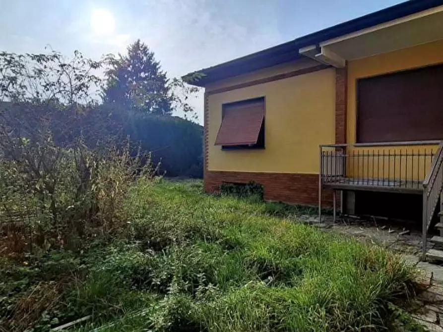 Immagine 6 di Appartamento in vendita  in Via felice cavallotti  39 a Vergiate