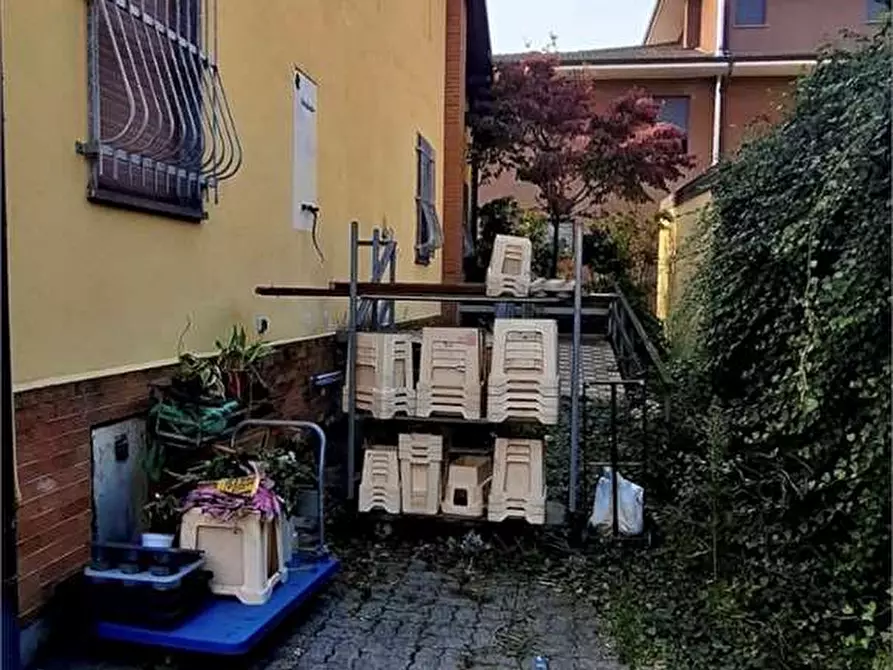 Immagine 11 di Appartamento in vendita  in Via felice cavallotti  39 a Vergiate