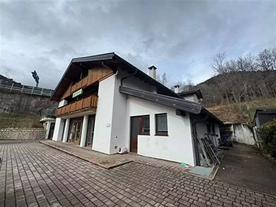 Immagine 6 di Laboratorio in vendita  in Via Galghena n. 13 a Pieve Di Cadore