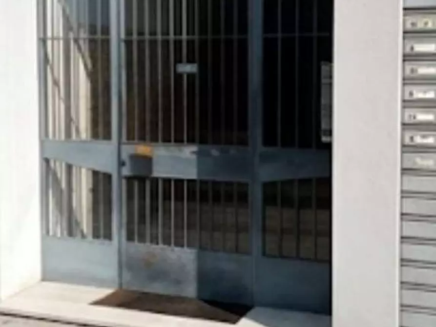 Immagine 2 di Appartamento in vendita  in Via Vertua Gentile 14 a Como