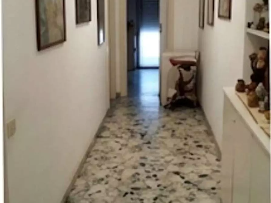 Immagine 4 di Appartamento in vendita  in Via Vertua Gentile 14 a Como