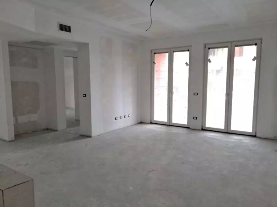 Immagine 5 di Appartamento in vendita  in Via Londra 36 a Senago