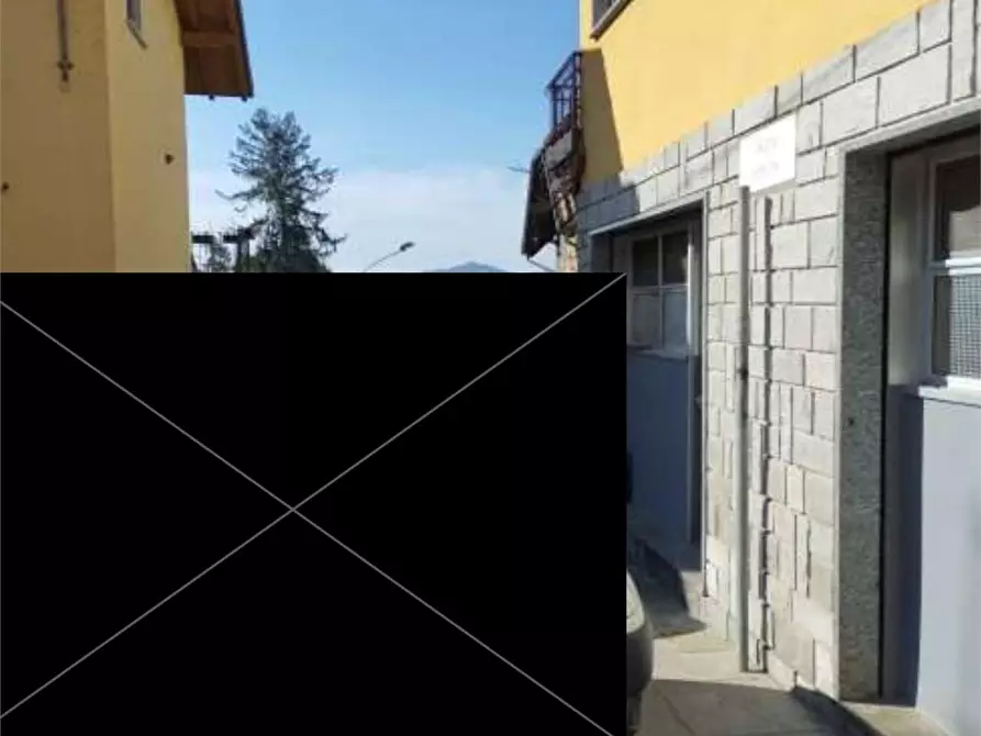 Immagine 5 di Appartamento in vendita  in Piazza Venezia 10 a Ranco