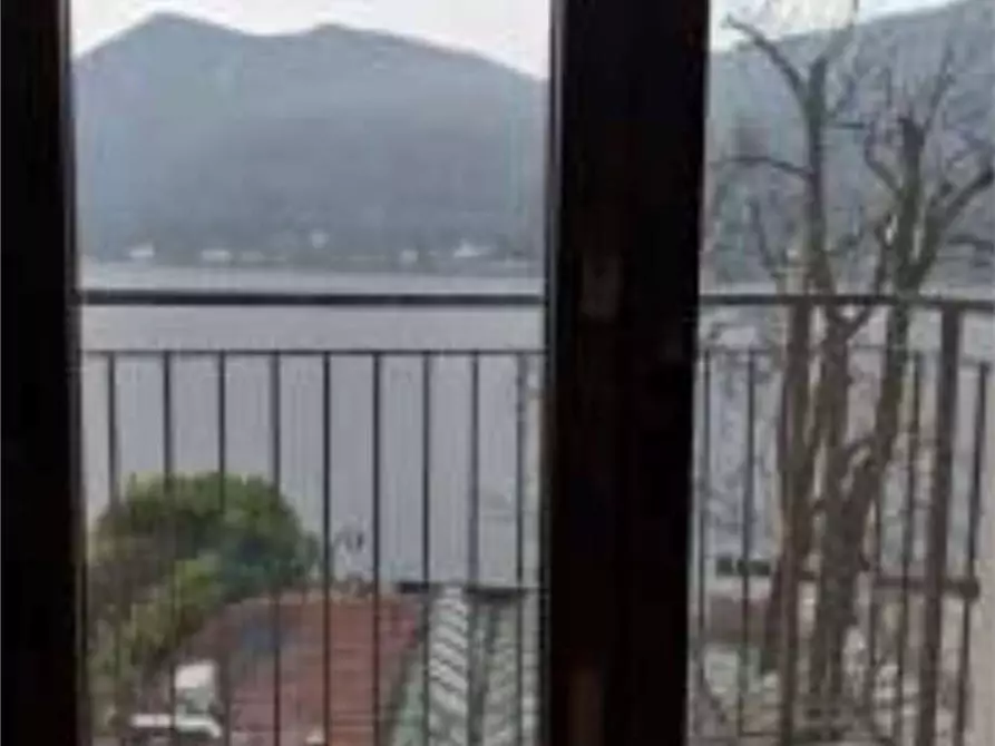 Immagine 14 di Stabile in vendita  in Via casamora 29 a Porto Ceresio