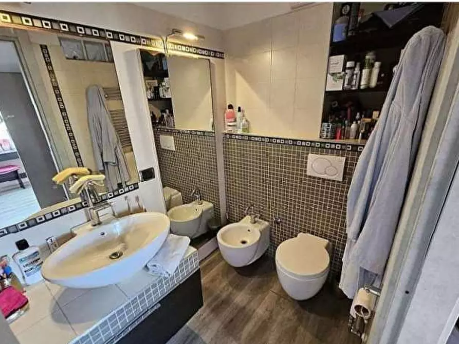 Immagine 9 di Appartamento in vendita  in Via IV Novembre 29 a Germignaga