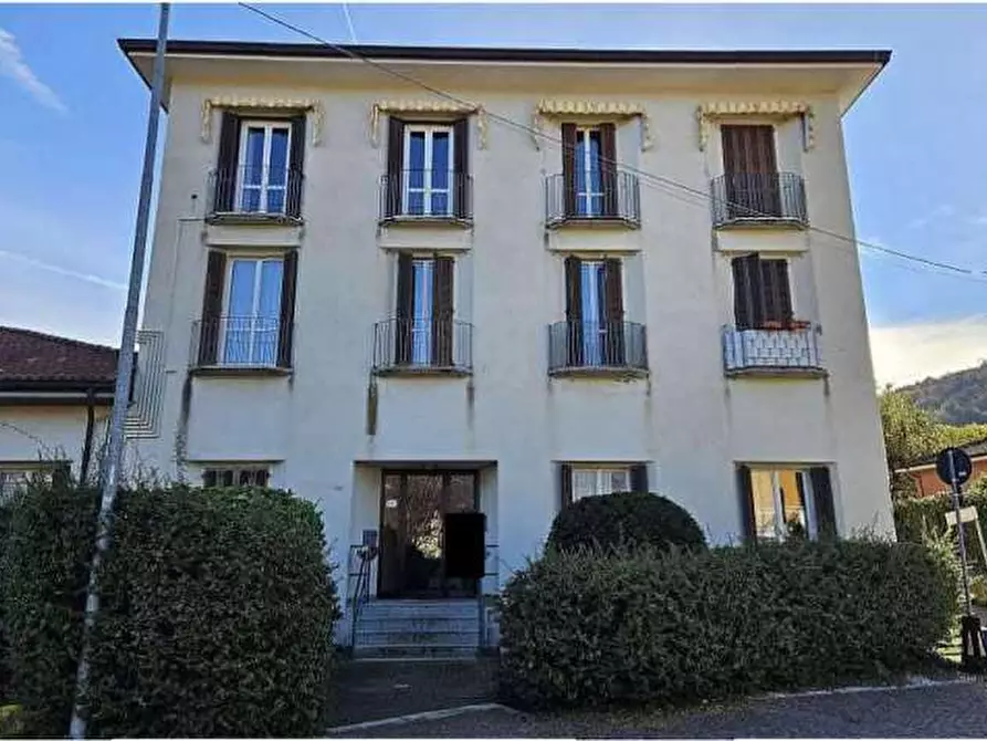 Immagine 1 di Appartamento in vendita  in Via IV Novembre 29 a Germignaga