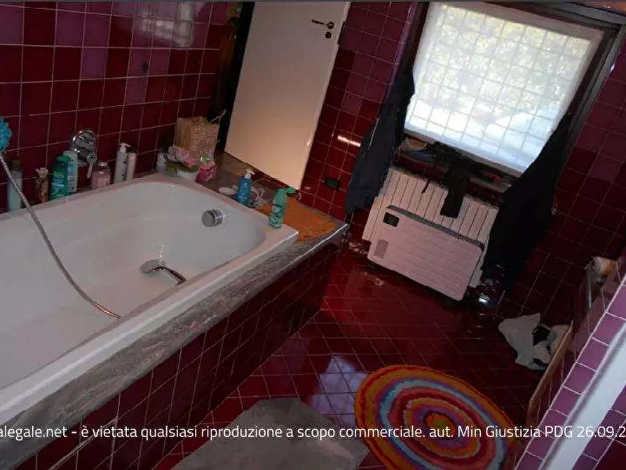 Immagine 7 di Villa in vendita  in Via don Nava a Gorla Minore