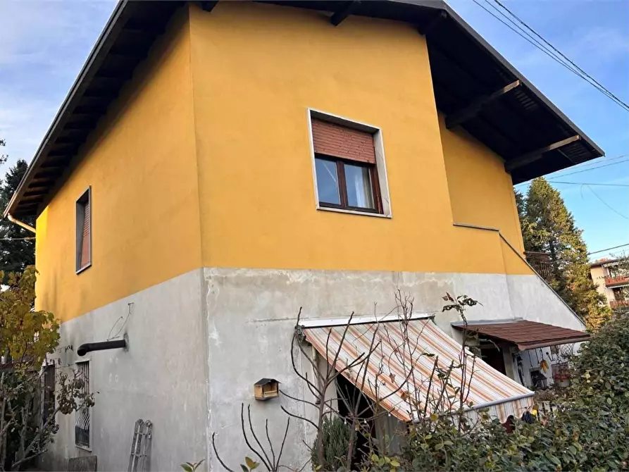 Immagine 2 di Appartamento in vendita  in Via CESARE PAVESE 15 a Arsago Seprio