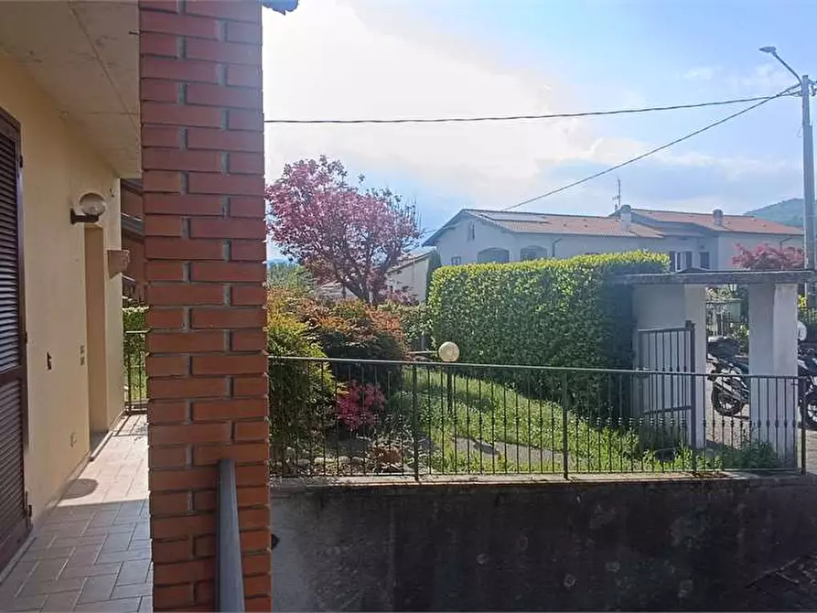 Immagine 11 di Appartamento in vendita  in via Isonzo 15 a Gemonio