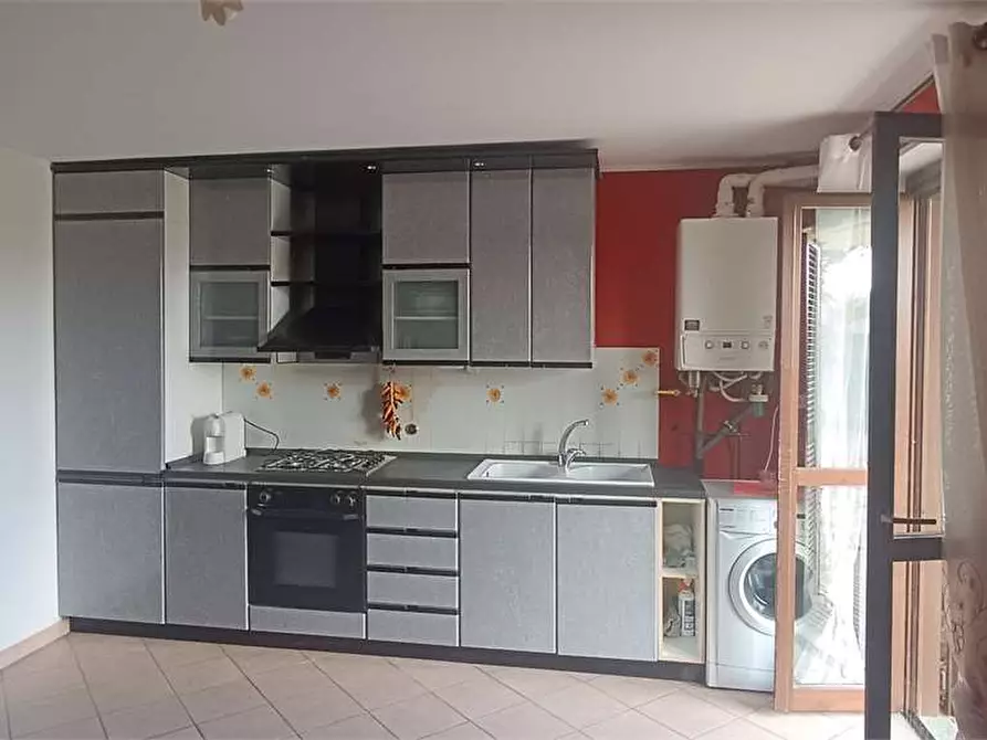 Immagine 40 di Appartamento in vendita  in via Isonzo 15 a Gemonio