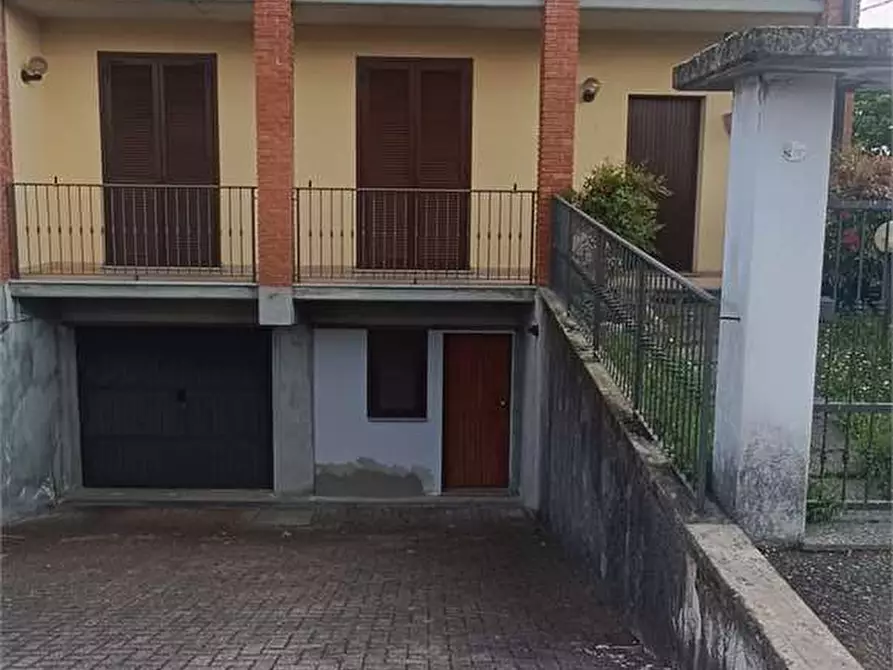 Immagine 3 di Appartamento in vendita  in via Isonzo 15 a Gemonio