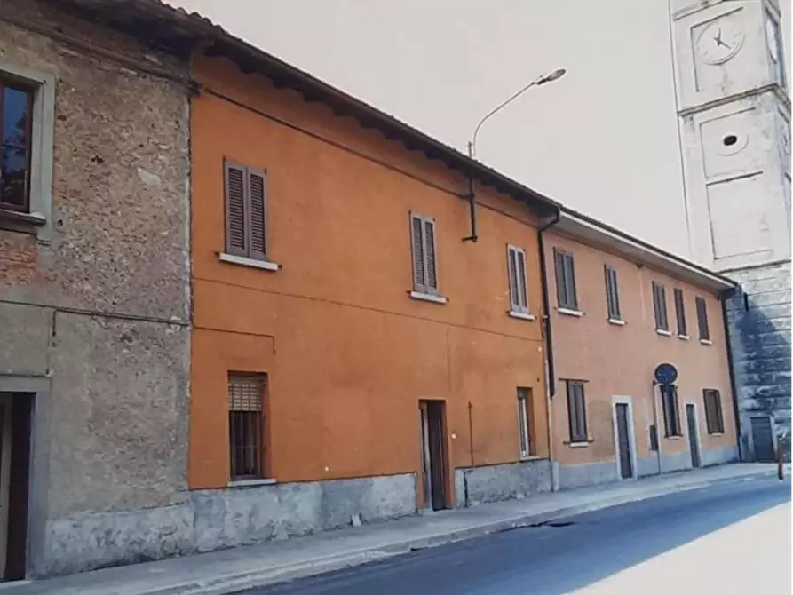 Immagine 1 di Appartamento in vendita  in Via Redipuglia  6 a Malnate