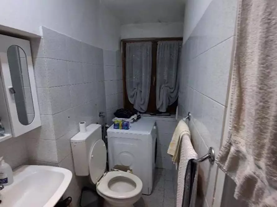 Immagine 8 di Appartamento in vendita  in Via Redipuglia  6 a Malnate