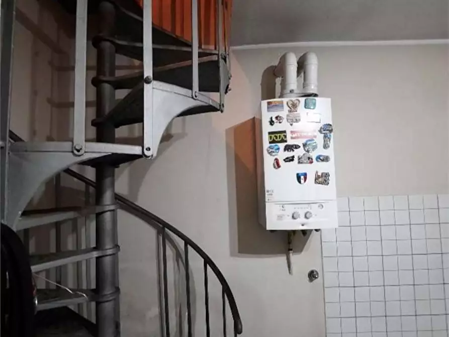 Immagine 11 di Appartamento in vendita  in Via Redipuglia  6 a Malnate