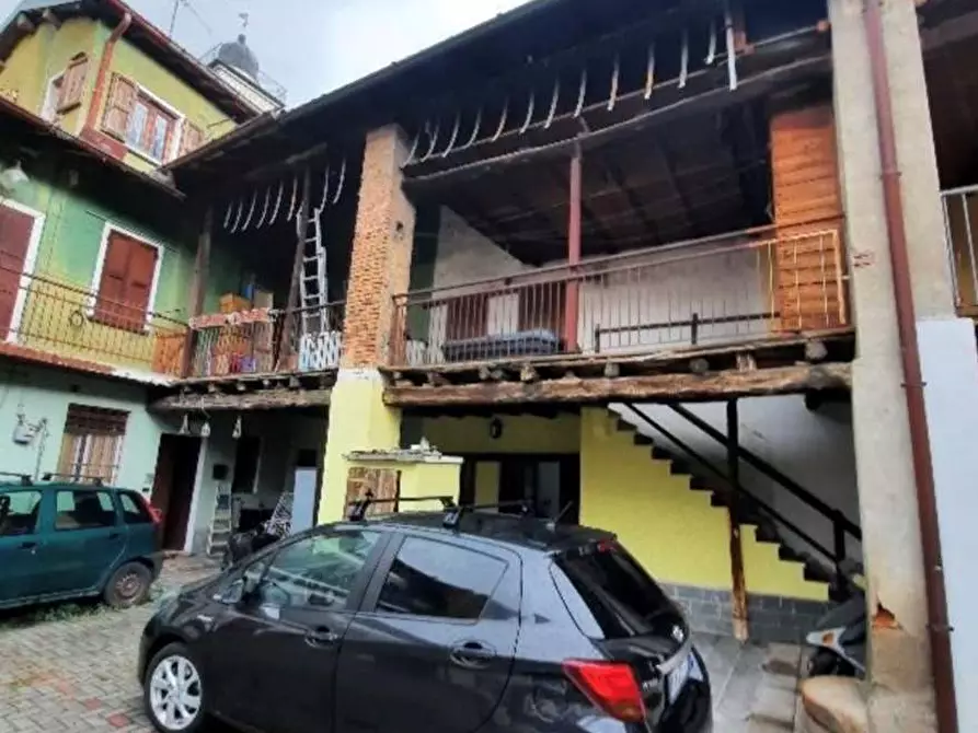 Immagine 16 di Appartamento in vendita  in Via Redipuglia  6 a Malnate