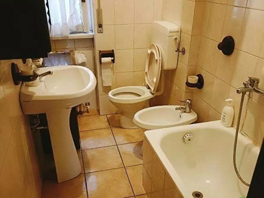 Immagine 5 di Appartamento in vendita  in Via Speri della Chiesa Jemoli 15 a Varese